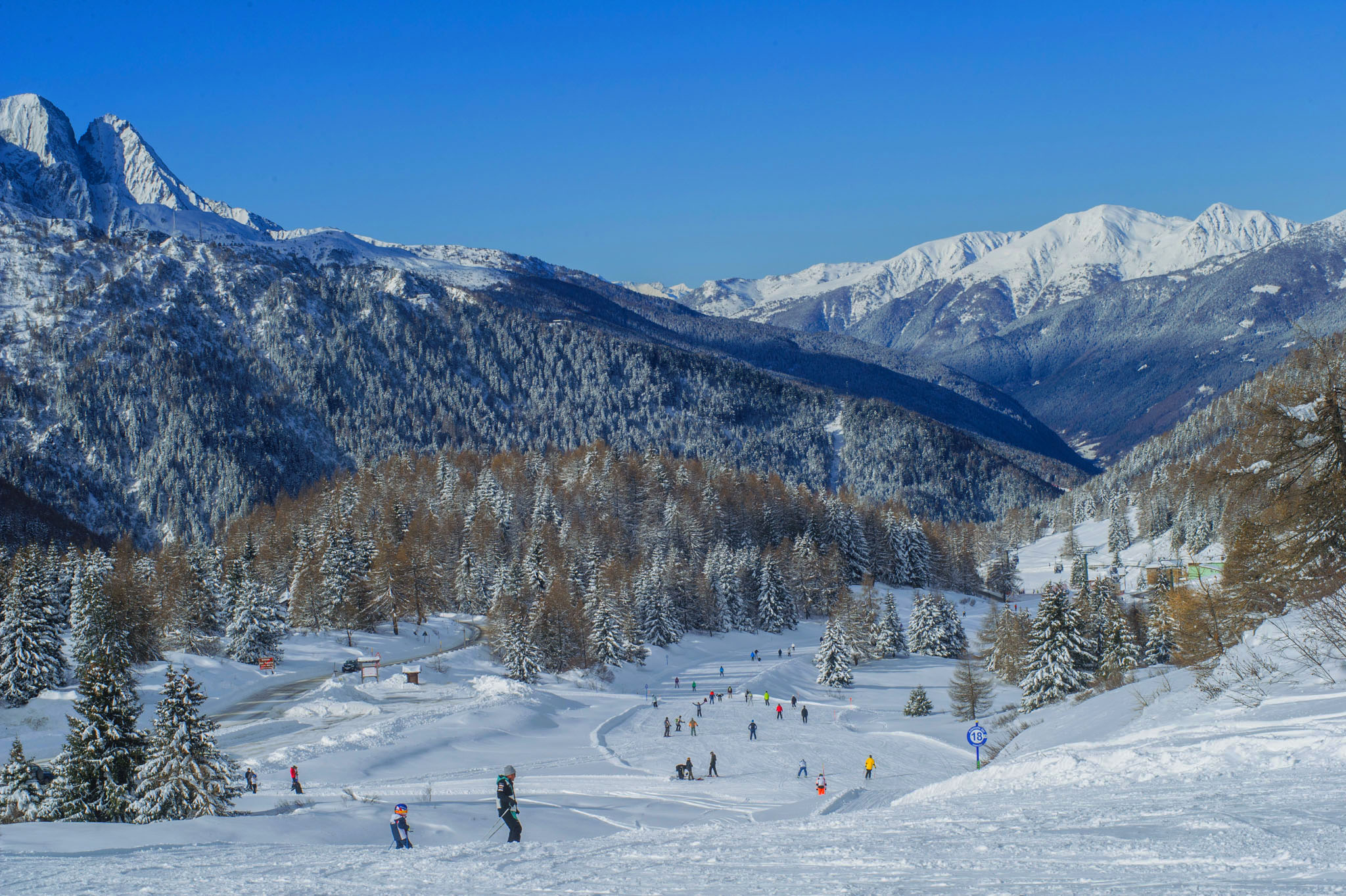 Dal Tonale A Ponte Di Legno, Sci Ai Piedi (Ph. Mauto Mariotti)
