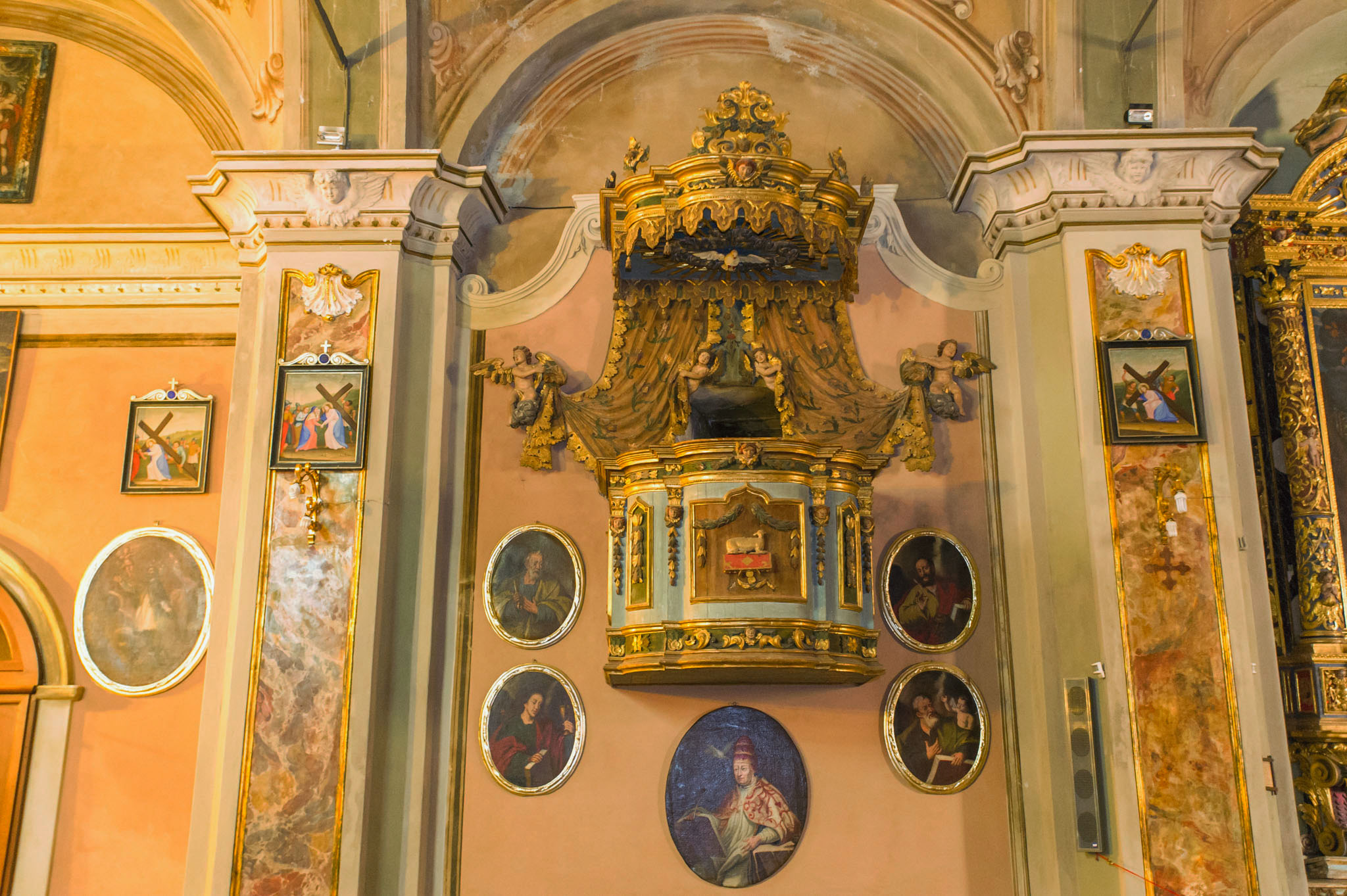Vione, chiesa di S. Gregorio Magno (2).jpg