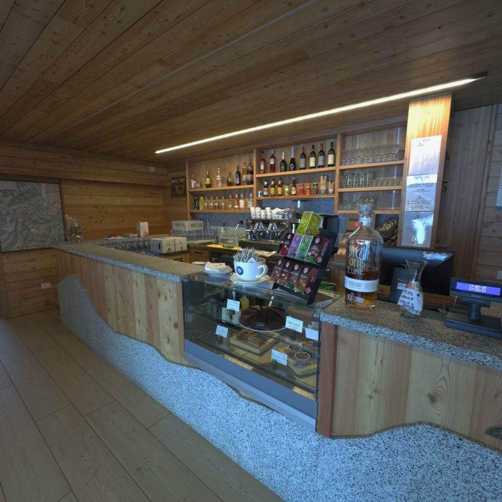 Mandron Bar