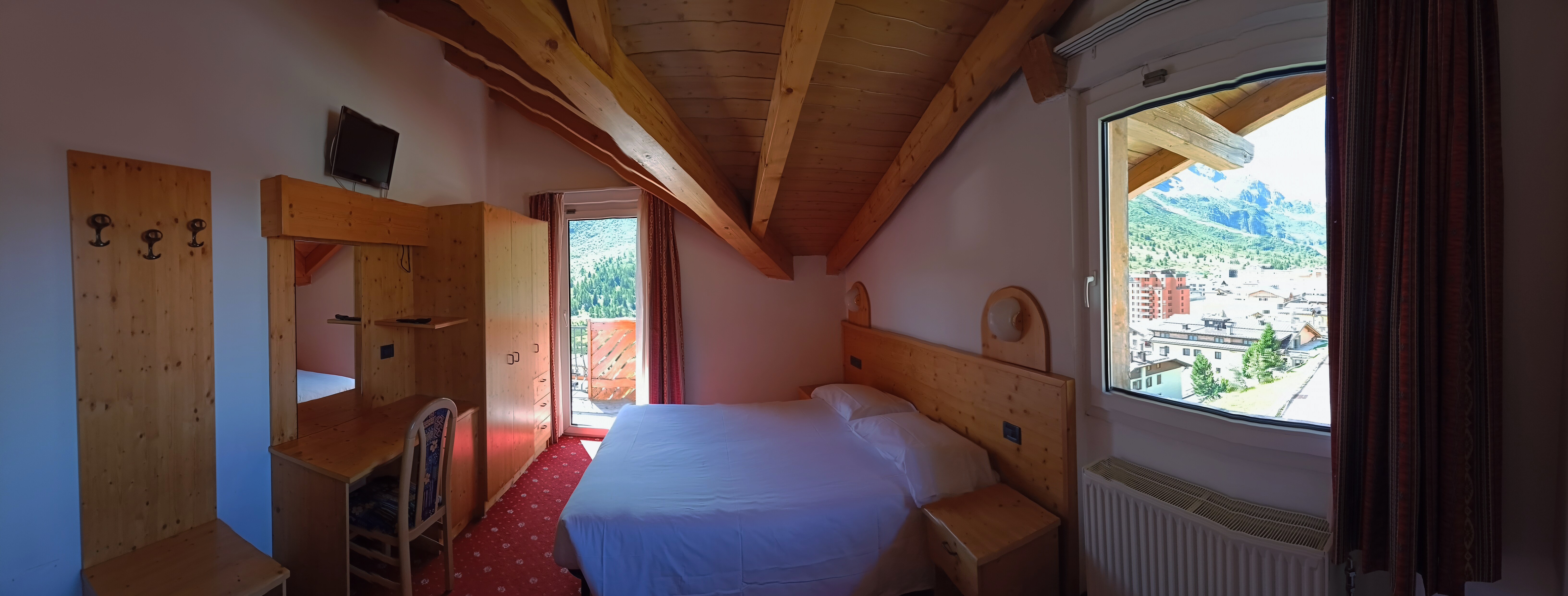 CB Camere